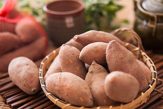 杨家-金山特产红心番薯-中秋就爱哪一味?复古地瓜好滋味!金山出产，甜度高、少纤维，营养满分，当季鲜采，口感有如东方的冰淇淋! - 17Life,团购,24小时宅配,优惠券,即买即用