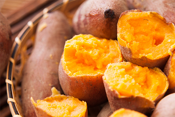 杨家-金山特产红心番薯-中秋就爱哪一味?复古地瓜好滋味!金山出产，甜度高、少纤维，营养满分，当季鲜采，口感有如东方的冰淇淋! - 17Life,团购,24小时宅配,优惠券,即买即用