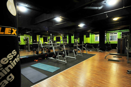 24-20运动健身俱乐部-健身专案-享受健康生活