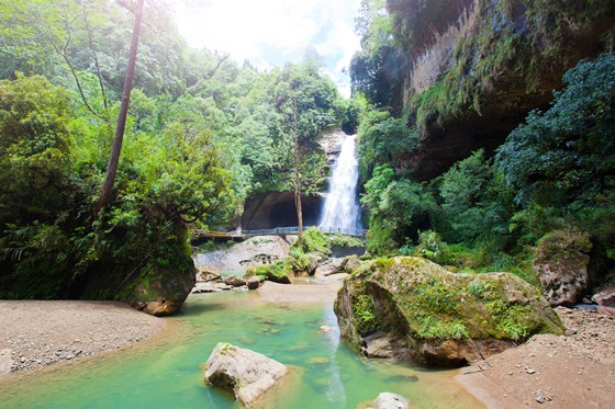 属鼠的山水风景图片