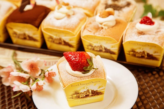 94i手感烘焙-明星商品-坚持手作烘焙,打造极致美味!梦幻冰淇淋杯子蛋糕、软嫩冰心软法,还有双重起司乳酪蛋糕,最低只要60元!,17Life,团购、宅配24小时到货、优惠券、即买即用