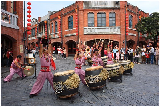 宜蘭賞鯨船行/頭城賞鯨/烏石港賞鯨/宜蘭/新福豐36號賞鯨旅遊/頭城賞鯨/烏石港賞鯨/宜蘭賞鯨/衝浪/伯朗/金車/城堡/鷹眼石/北關/頭城/海鮮/大溪/礁溪/外澳/9號咖啡/溫泉/賞鯨/海豚