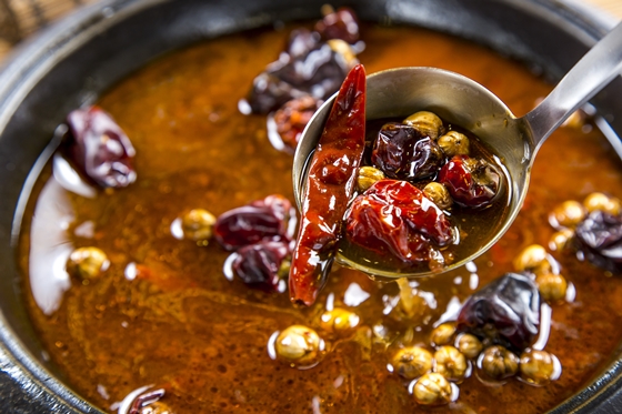 桐精緻/石頭火鍋/國產/松阪豬/頂級美國/牛小排