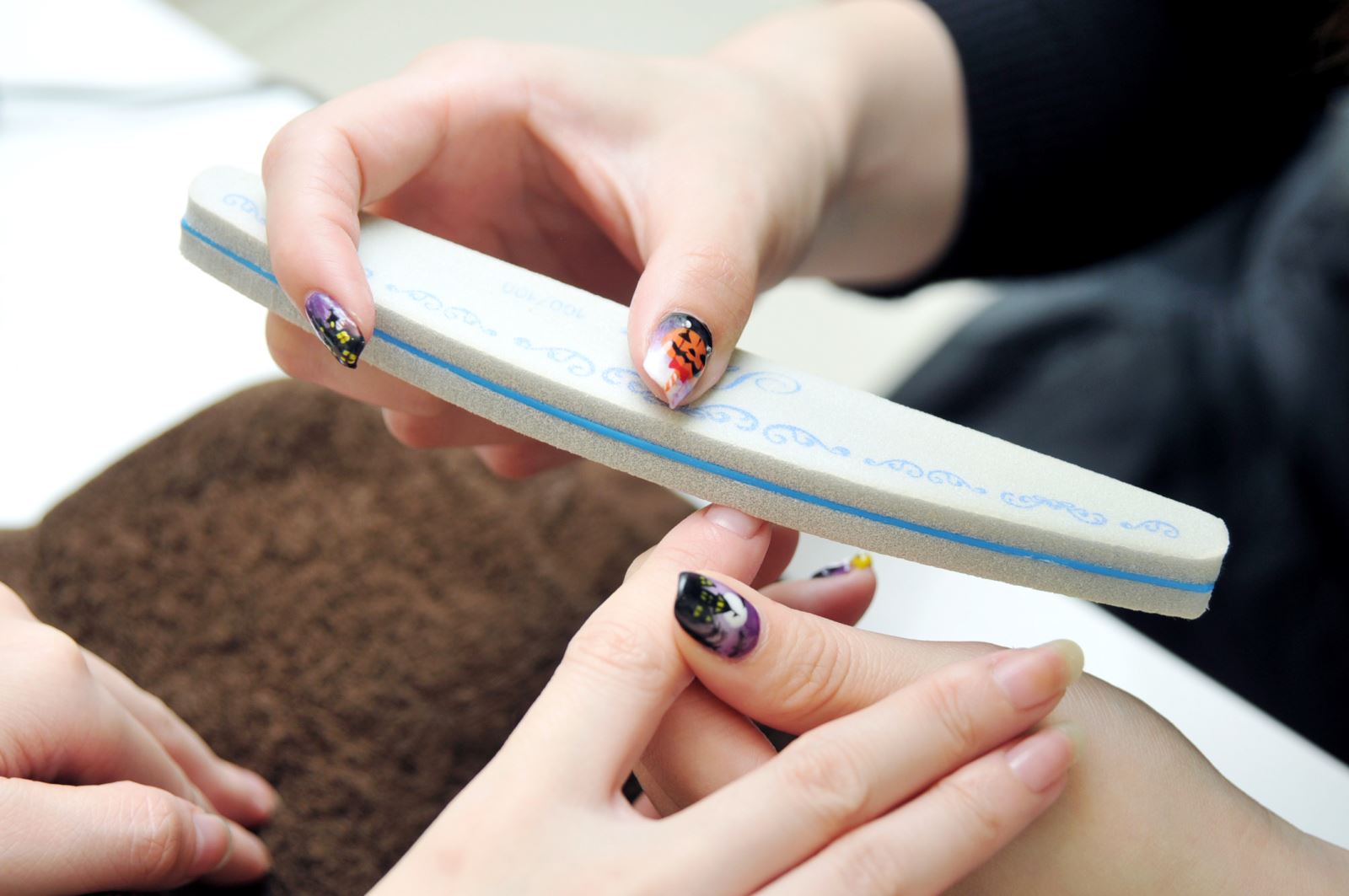 A.N.S海蓝宝石专业美甲-光疗保养课程-十指缤纷璀璨盛宴!日本Presto光疗资深美甲师团队，使用美国知名品牌深层保养，量身订制指尖新时尚!，17Life，团购、宅配24小时到货、优惠券、即买即用