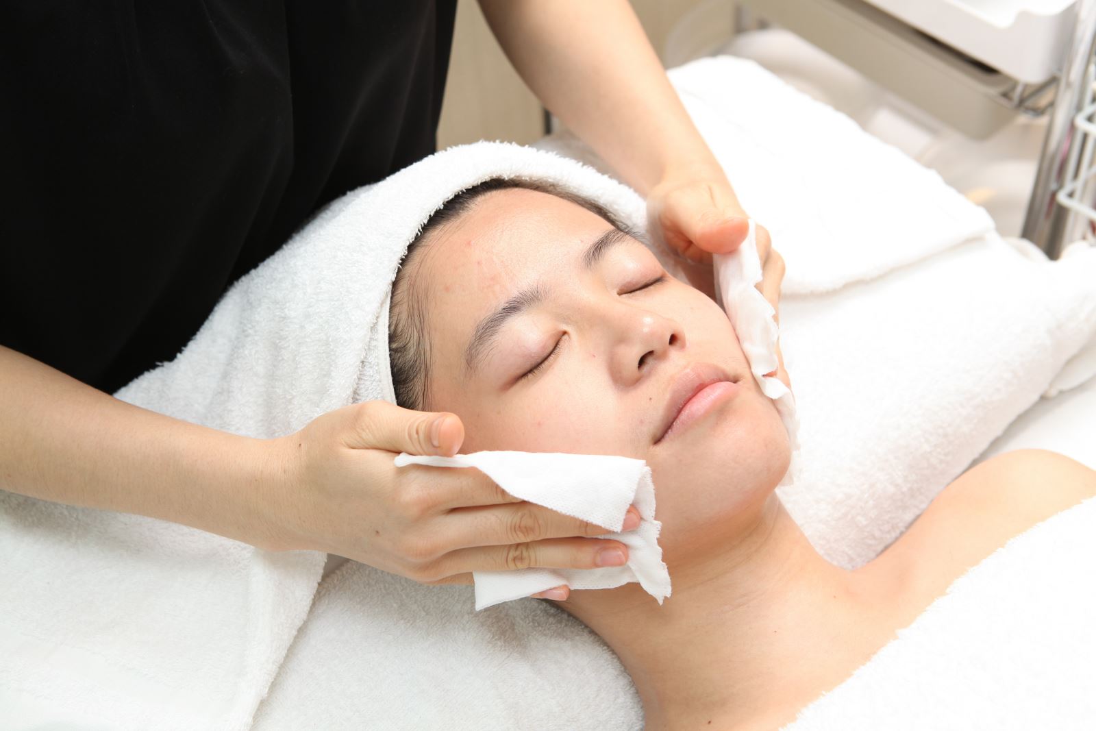 CALLA SPA-SPA课程-严选法国顶级呵护!脸部嫩白、痘痘肌专属调理,肌肤净化白皙更透亮,美体曲线按摩,为你量身打造性感身段!,17Life,团购、宅配24小时到货、优惠券、即买即用