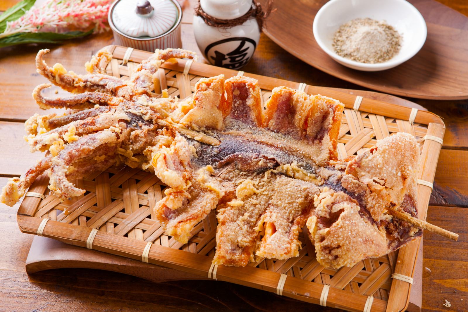 De厨坊-酥炸愤怒大鱿鱼-愤怒阿!炸鱿鱼破盘价,便宜到老板都要愤怒了!隆重进军逢甲夜市,正港台味酥炸大鱿鱼,鲜嫩爽脆好涮嘴,17Life,团购、宅配24小时到货、优惠券、即买即用