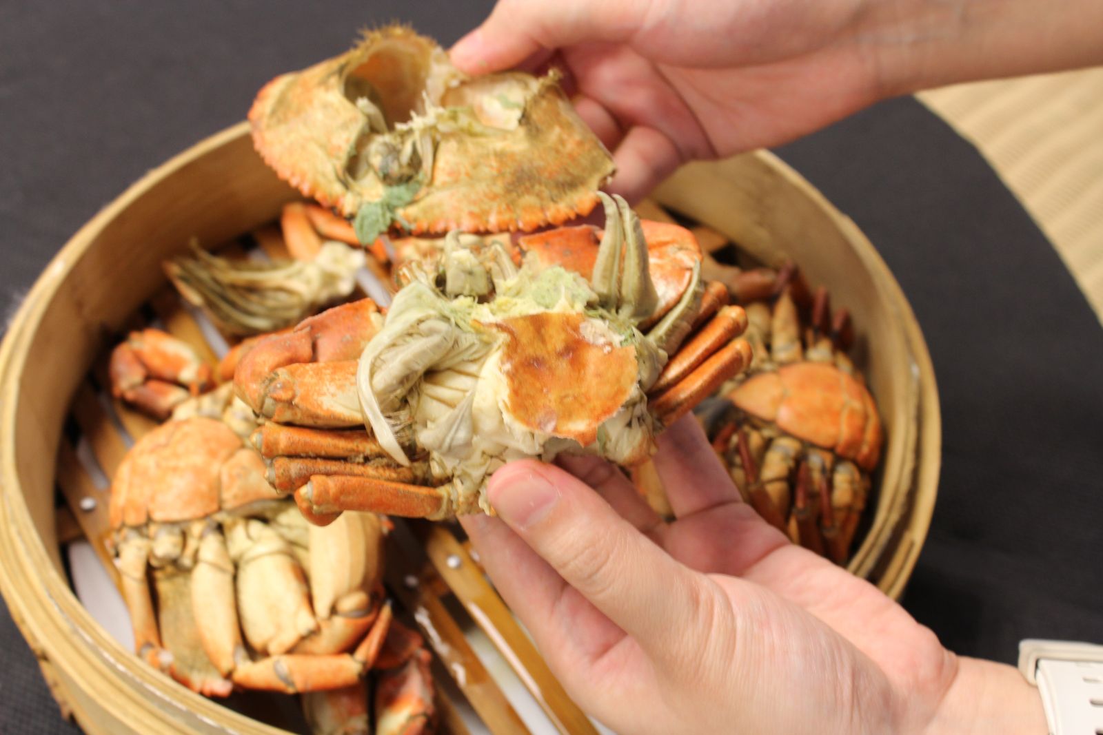 台北滨江-霸王蟹-秋天尝蟹正当时!螃蟹中的霸王