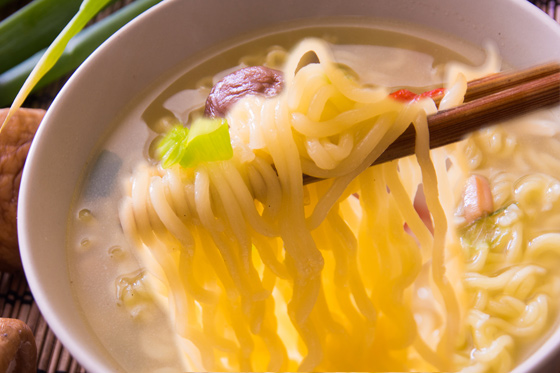 韩国不倒翁-泡面-狂销热卖商品!韩国原装【韩国不倒翁】泡面系列，连王世子都难以抗拒的美味，不用坐飞机就能即刻享用! - 17Life,团购,24小时宅配,优惠券,即买即用