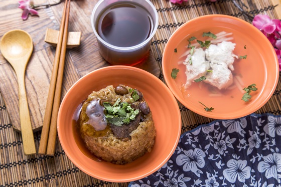 光頭碗粿/肉粽/肉圓/貢丸湯/碗粿/聚餐/小點/紅茶/吃飯/美食