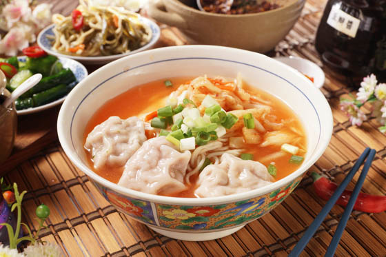 四季家《明哲店》-单人超值餐-传承50年的美味厨艺,粒粒饱满的手工馄饨、Q弹有劲的拉面,料多又实在,在简洁乾净用餐环境享用古早味!,17Life,团购、宅配24小时到货、优惠券、即买即用