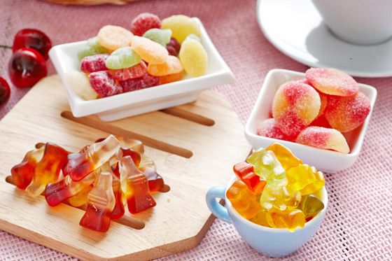 HARIBO-哈利熊造型软糖-熊熊想起的QQ口感，好久不见的哈利熊又来啰!来自德国原产地，小熊软糖超可爱，充满果汁香甜的幸福感，17Life，团购、宅配24小时到货、优惠券、即买即用