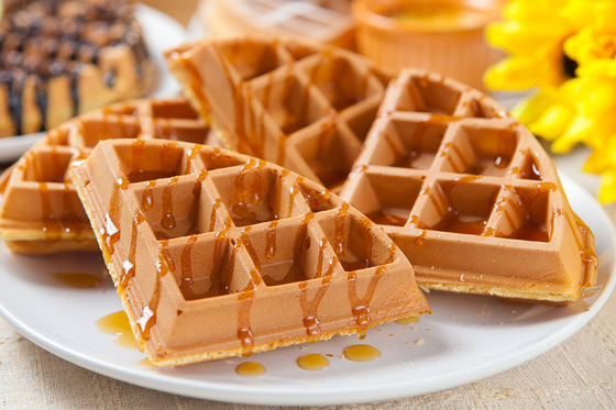 Seven Drive柒号小馆-双人分享餐-与朋友来场忙里偷闲的轻松聚会吧!手工现杆招牌石烤披萨,拥有外酥内软双层口感松饼,体验盛夏美好时光!