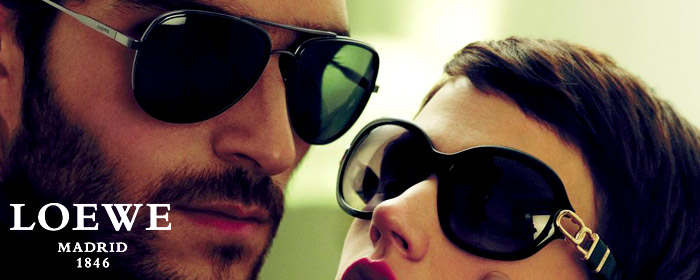 《黑伯爵眼镜精品》 LOEWE 雾银半框式 黑色