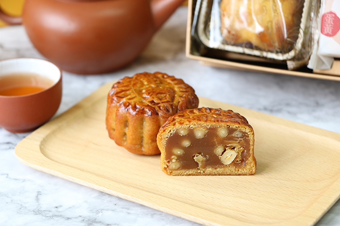 2019/中秋節/禮盒/送禮/手提禮盒/奇華至尊/茶點/點心/甜點/甜食/月餅/提袋/附袋/廣式月餅/伴手禮/土雞蛋/蛋捲/蛋黃鳳梨金酥/奶皇/熊貓至尊/蛋黃奶皇/迷你