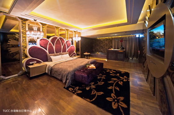 【台中和风精品汽车旅馆-超赞车库房住宿方案】 感谢网友热烈抢购