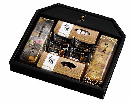 中秋/月餅/禮盒/提袋/早鳥/預購/點心/下午茶/手信坊/名店/伴手禮/百大/老店/鳳梨酥/蛋黃酥/初代月見/御代清月/牛軋糖