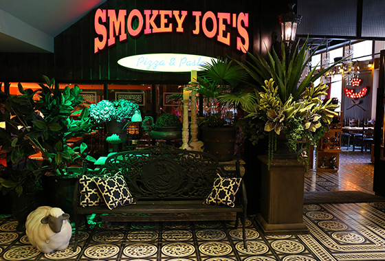 冒煙的喬/Smokey/Joe’s/就是公寓/Q Cafe/泰冒煙/西部/美式